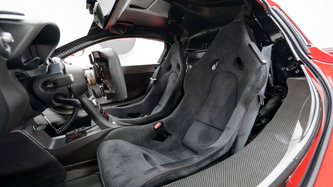 McLaren P1 GTR 2015 - GCC - Street Legal