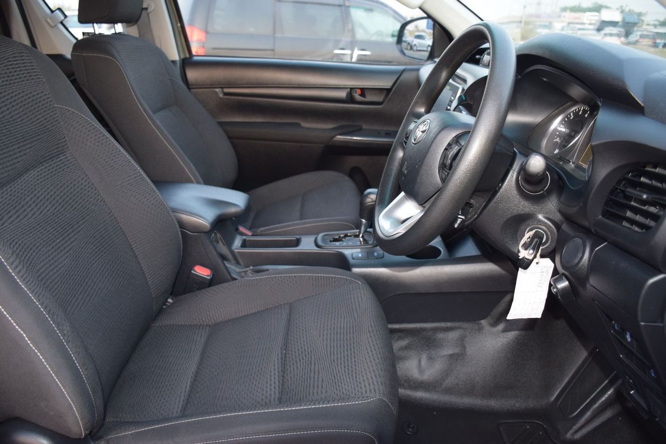 تويوتا هيلوكس S GLX 2.8L 4WD A/T