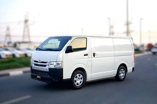 Toyota Hiace DLS - STD ROOF