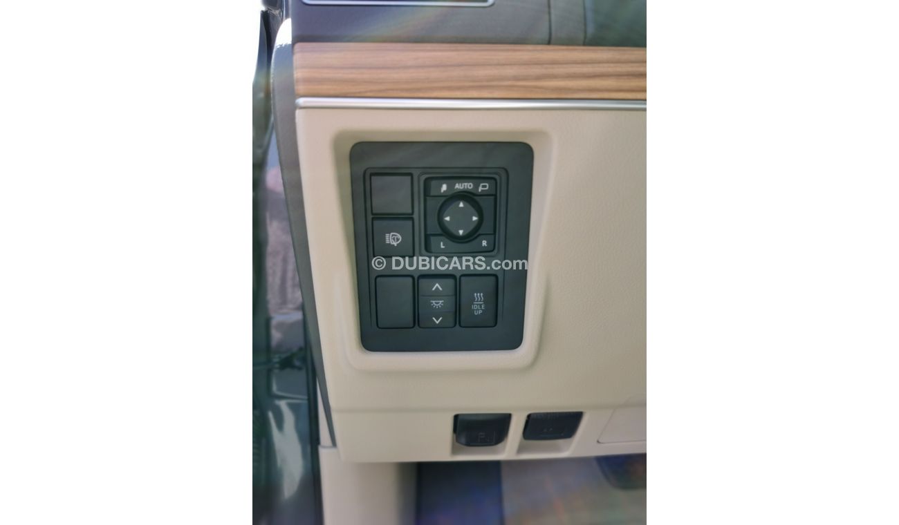 Toyota Prado VX 2.8L, 18" Alloy Rims, Push Start, Dual Front Airbags Package, AUX/USB Input Socket, LOT-TPVXG