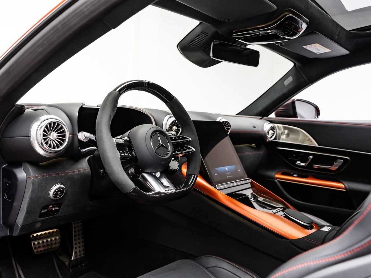 مرسيدس بنز أي أم جي جي تي 63 4 Matic+ (2 Door)