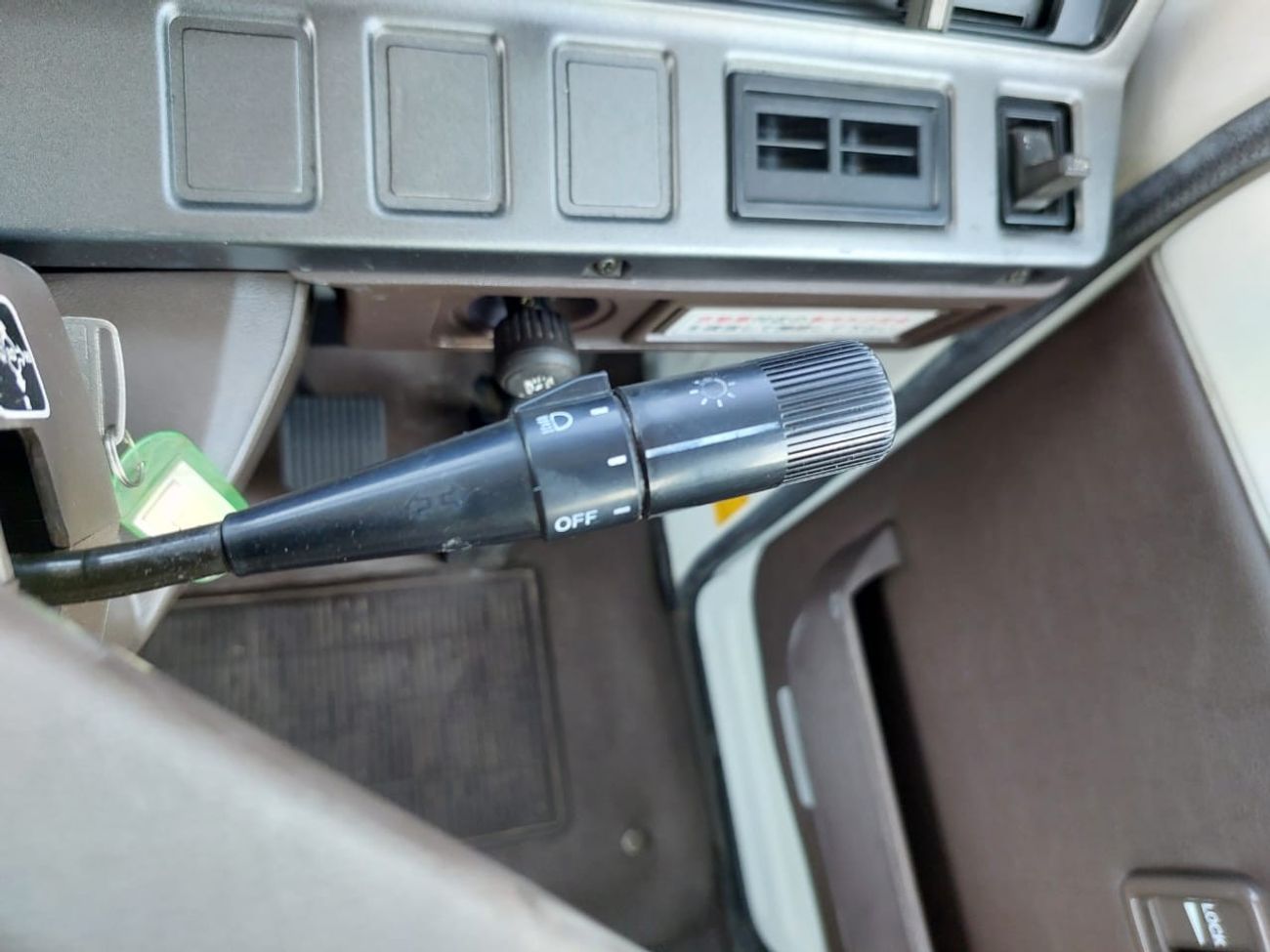 Toyota Coaster TOYOTA COASTER BUS RHD 1988 MODEL 3.4L DIESEL MANUAL(PM10133)