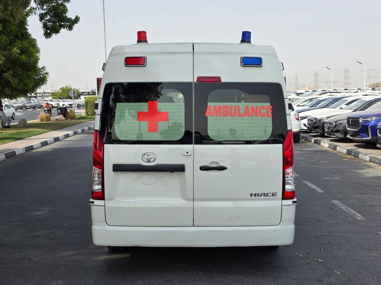 Toyota Hiace DLS - STD ROOF FUEL DIESEL ,ENGINE CAPACITY 2800 CC ,RIGHT HAND DRIVE ONLY FOR EXPORT