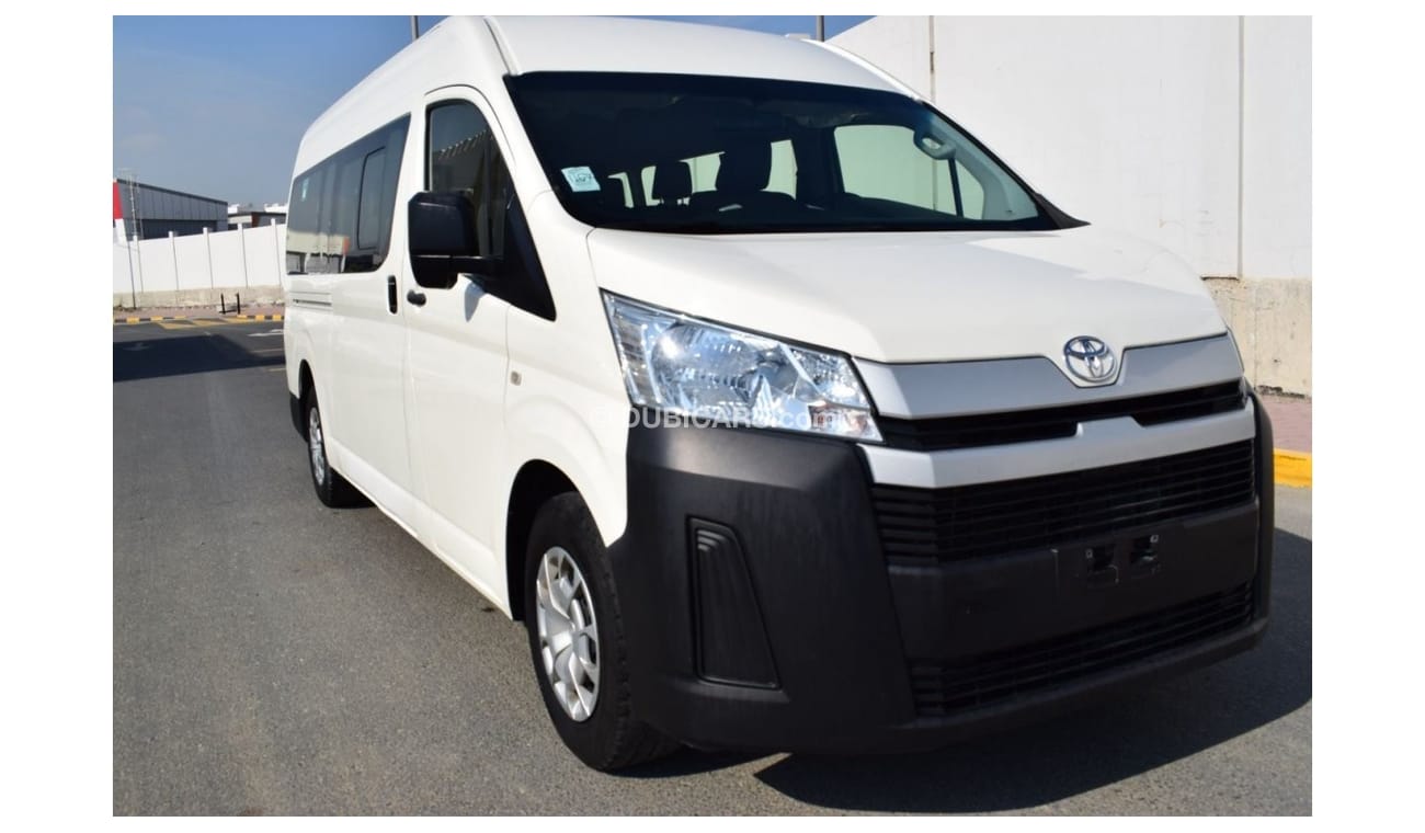 Toyota Hiace Commuter GL High Roof Toyota Hiace Highroof 3.5L 13 Seater Bus A/T , Model:2021. Only done 57000 km