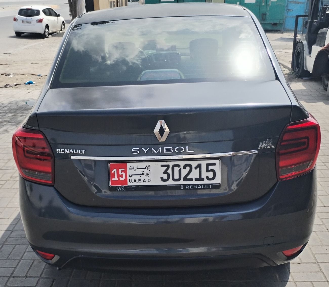 رينو سيمبول 1.6L SE