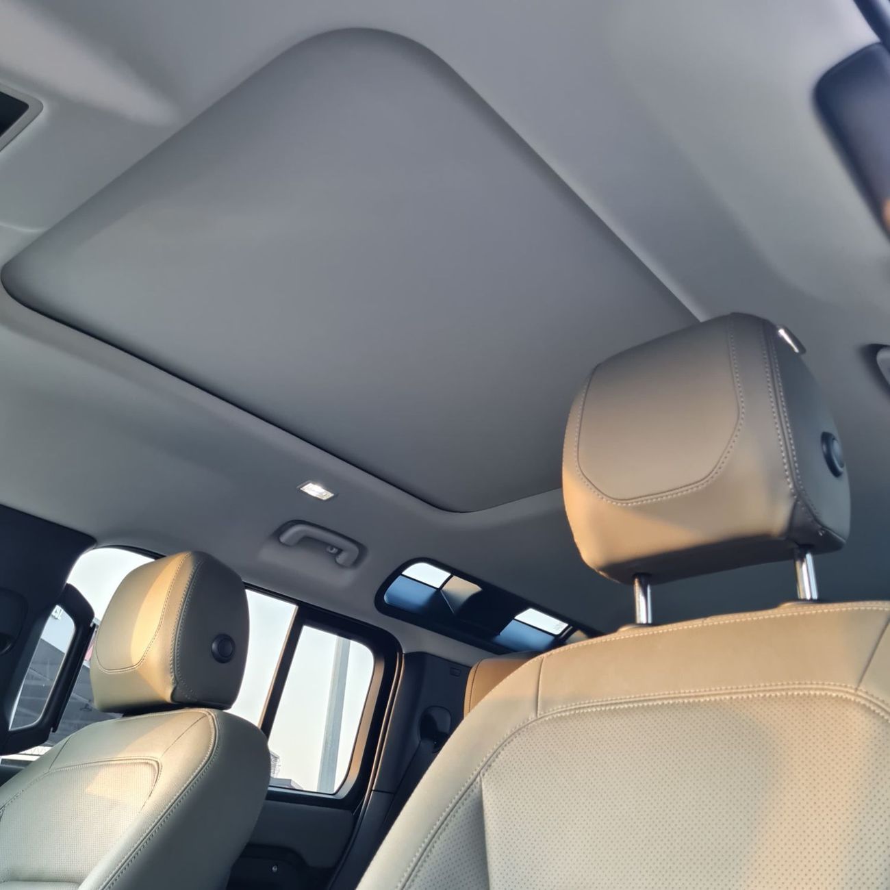 Land Rover Defender 2023 Defender 2.0L Diesel XS Edition 240ps