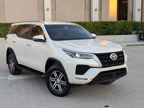 تويوتا فورتونر EXR GCC Specs | 2.7L Petrol | Excellent Condition | Family SUV