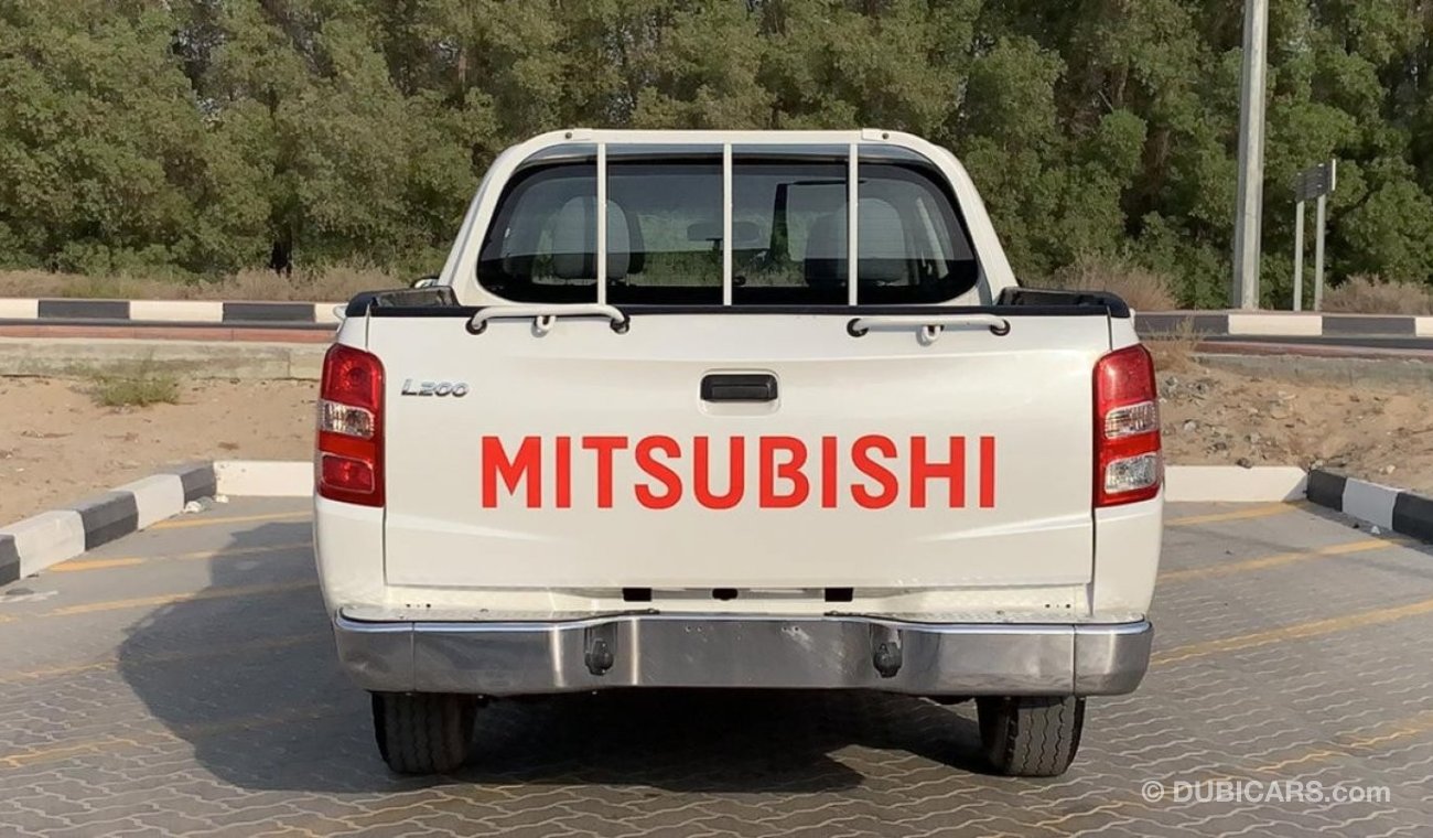 Mitsubishi L200 Mitsubishi L200 4x2 2018 Ref# 473