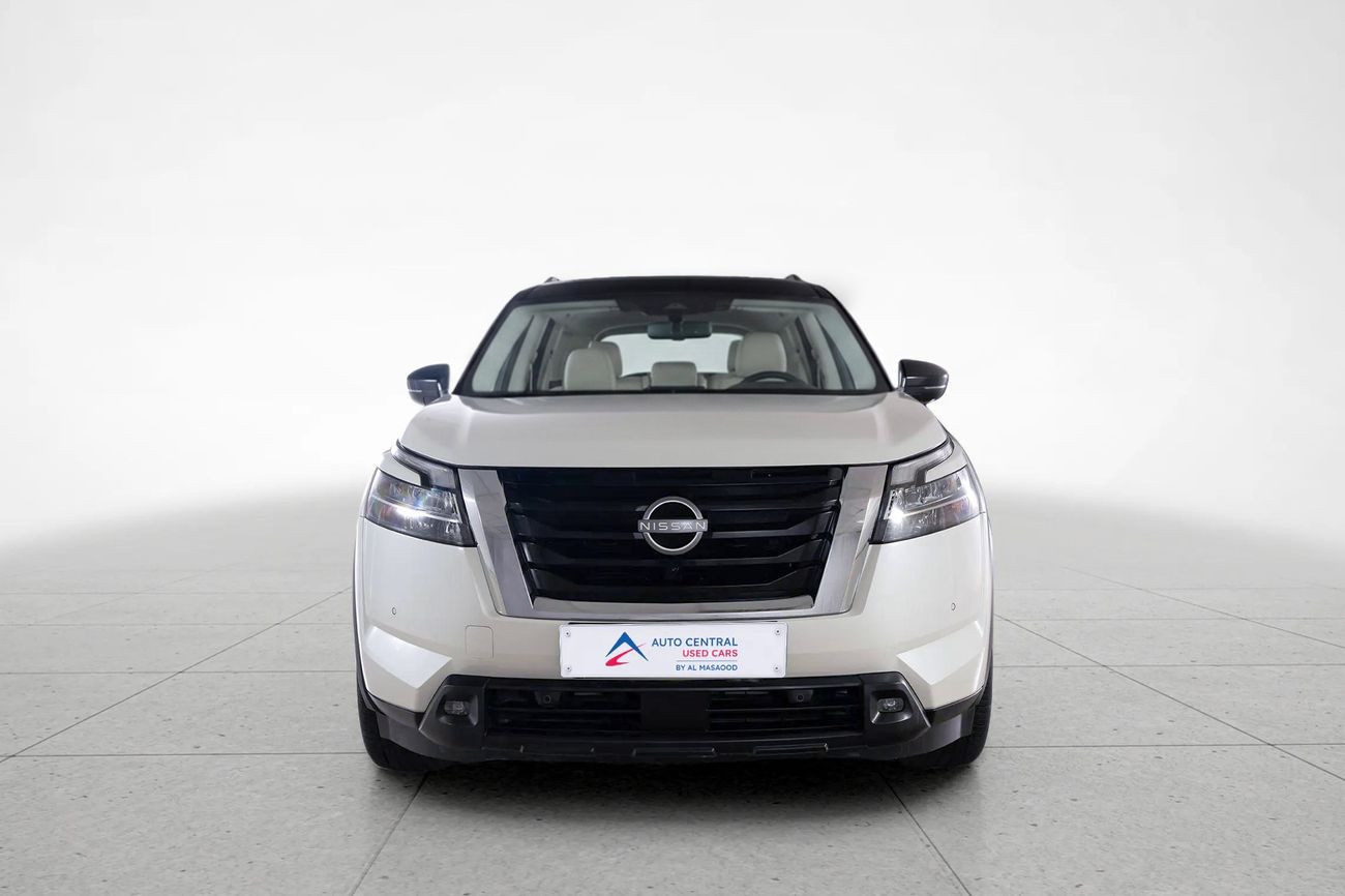 Nissan Pathfinder SV 3.5