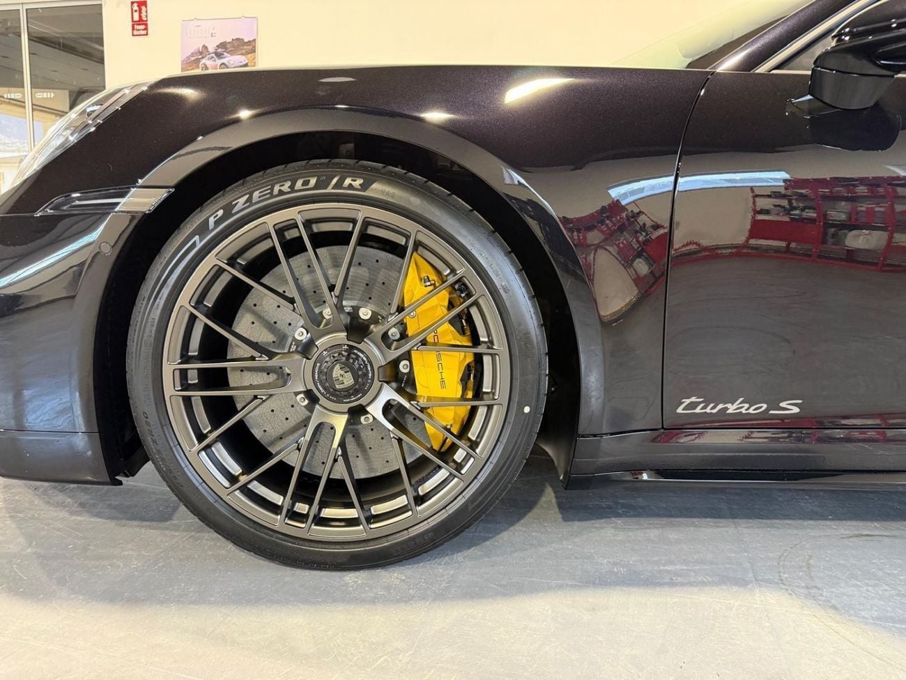 Porsche 911 Turbo S (992)