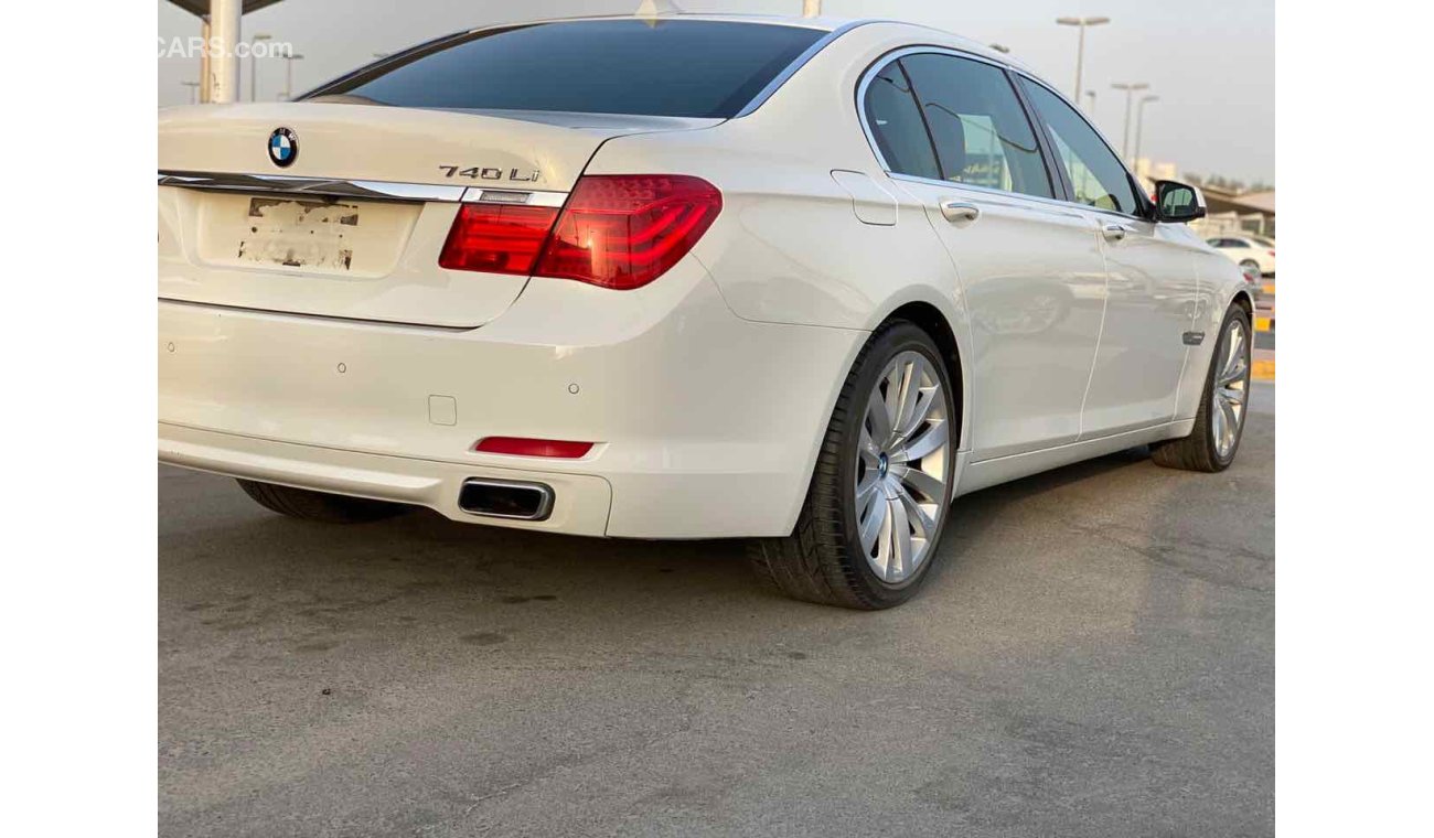 بي أم دبليو 740 Li