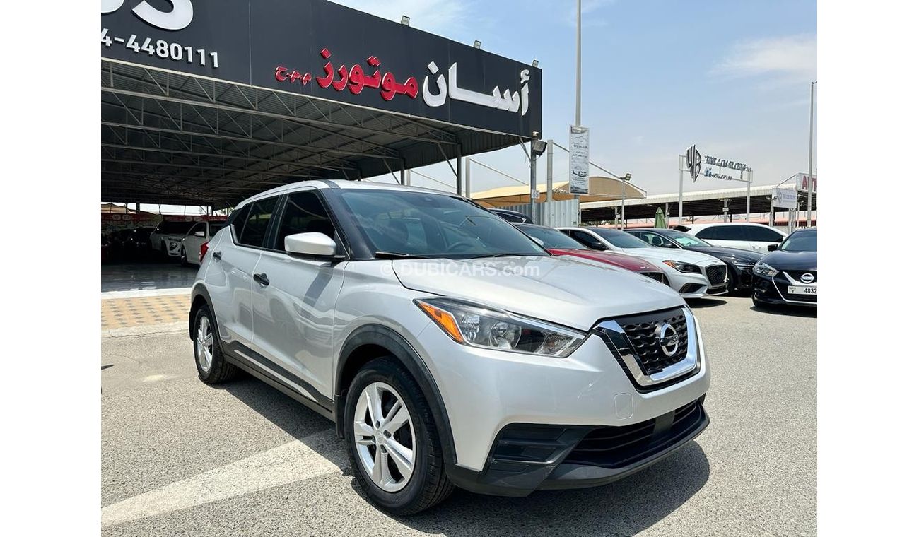 Nissan Kicks S