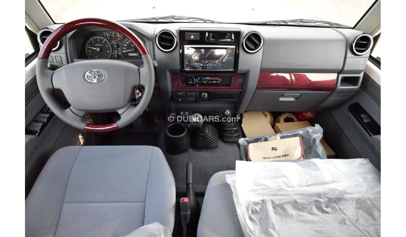 Toyota Land Cruiser 70 DLX  V8 4.5L Turbo Diesel 4wd Manual Transmission