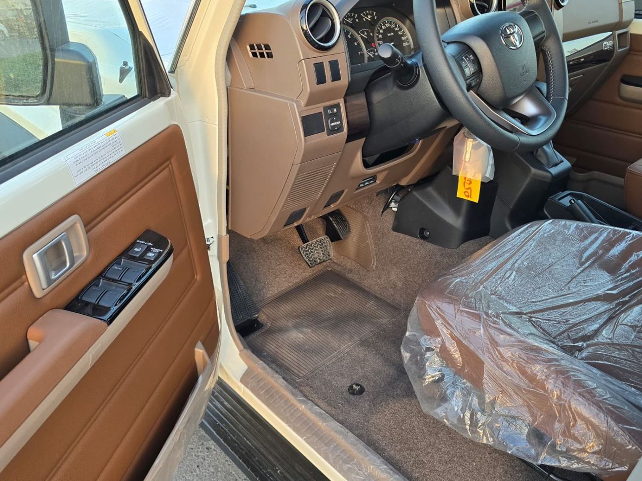 Toyota Land Cruiser 2025 Toyota LC76 4.0L AT Full option