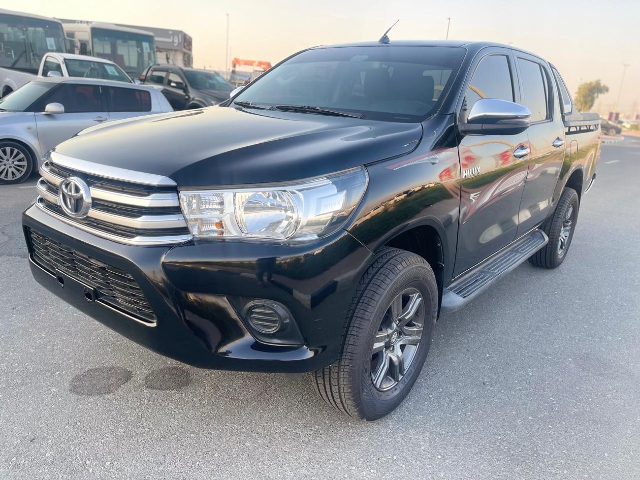 Toyota Hilux GLX PETROL HILUX 2.7L LEFT HAND DRIVE FOR EXPORT ONLY