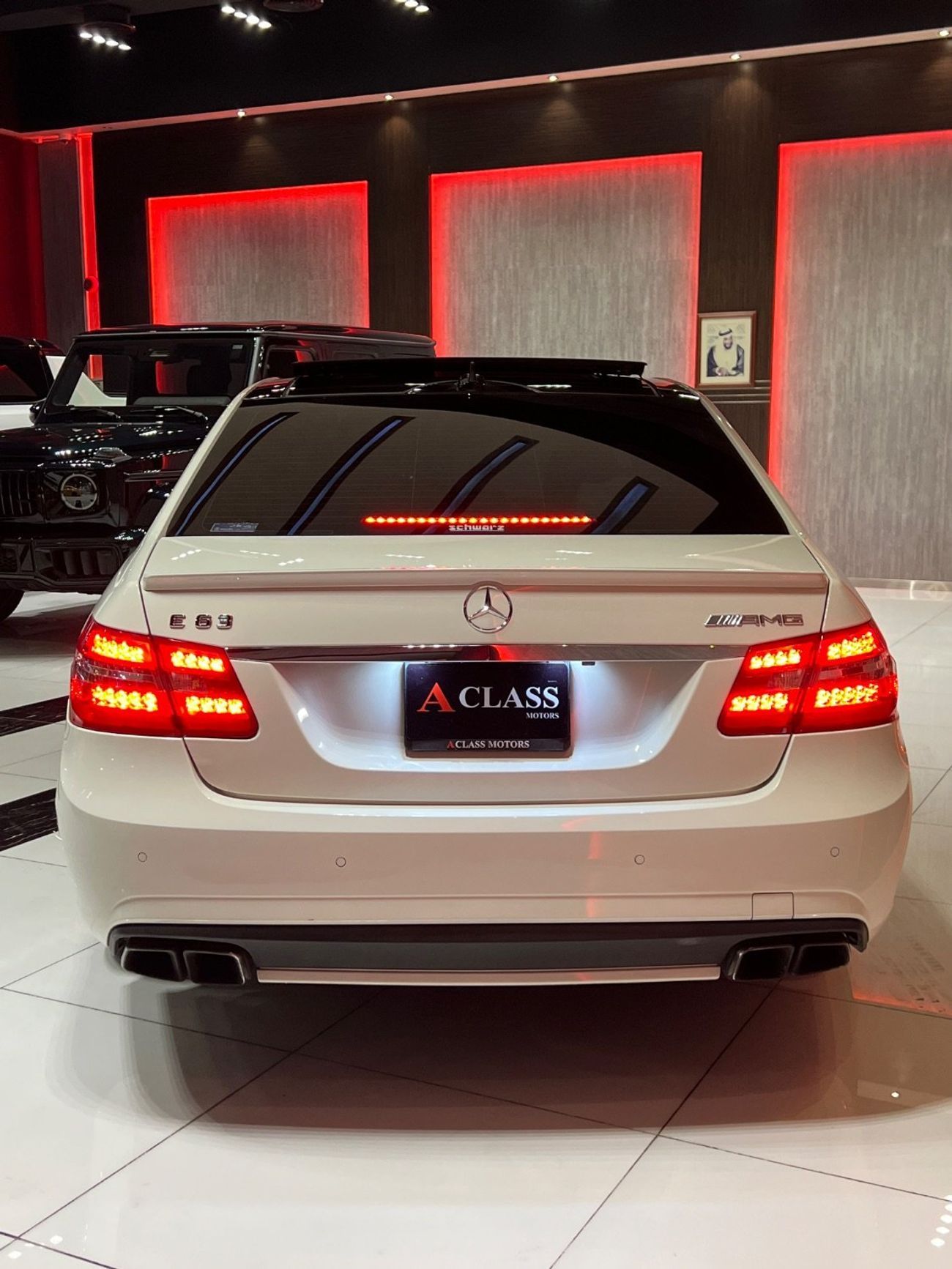 مرسيدس بنز E 63 AMG S 5.5L
