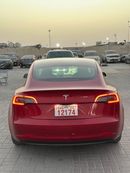 تسلا موديل 3