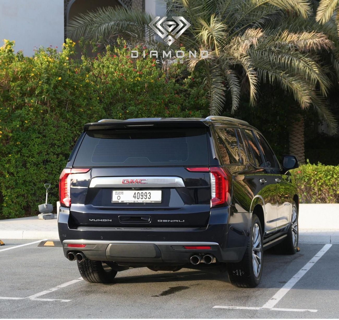 GMC Yukon Denali 6.2L (8 Seater)