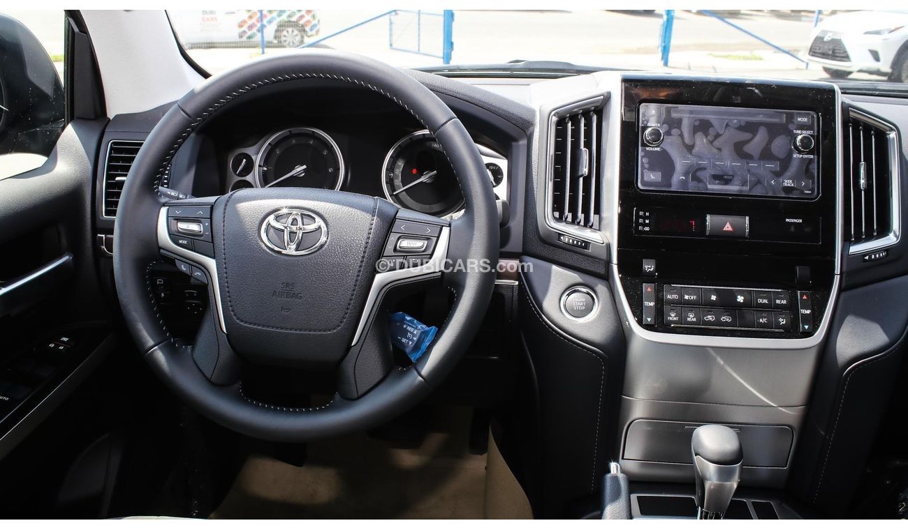 Toyota Land Cruiser VX 5.7 V8