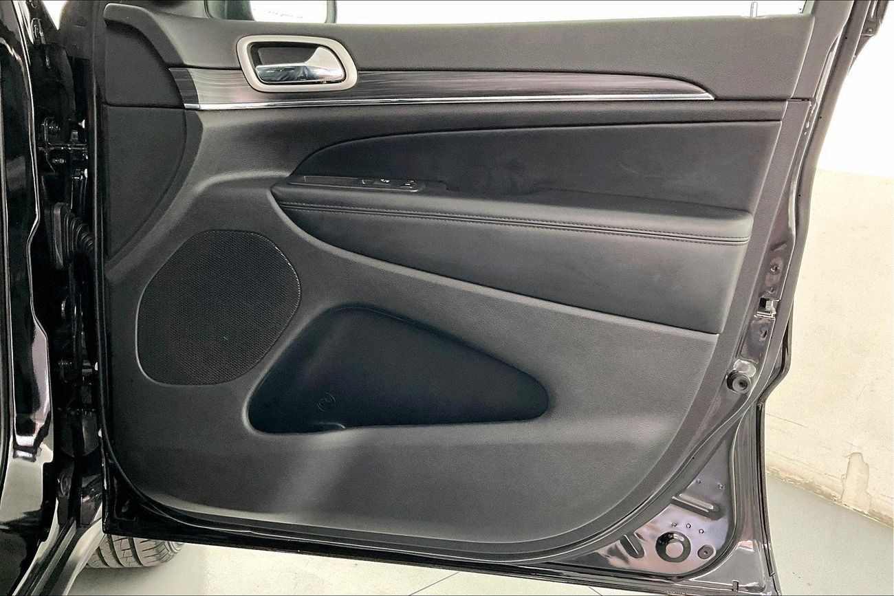 RAM 1500 Limited Crew Cab| 1 year free warranty | Exclusive Eid offer