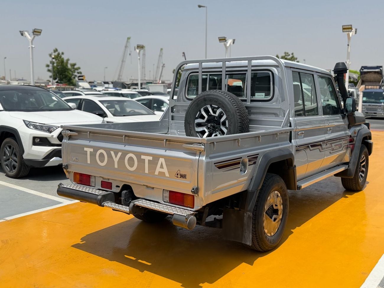 Toyota Land Cruiser Pick Up