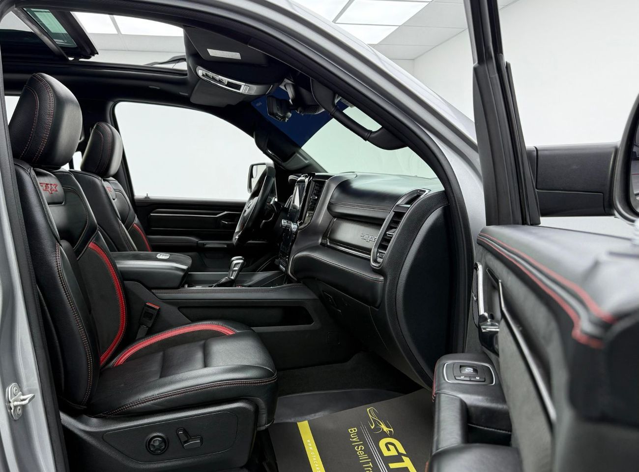 رام 1500 TRX 2022 Dodge RAM TRX(Supercharged), One Year Unlimited KM Warranty, Full Agency Service History, Gcc