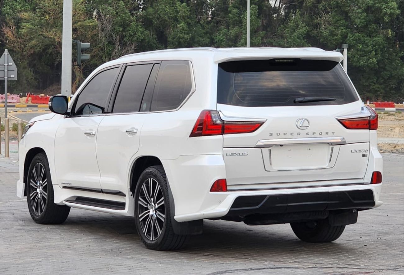 Lexus LX 570
