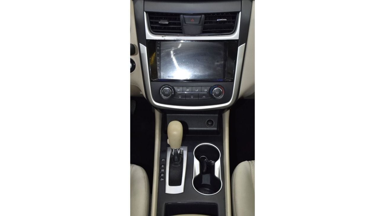 Nissan Altima EXCELLENT DEAL for our Nissan Altima 2.5 S ( 2018 Model ) in White Color GCC Specs