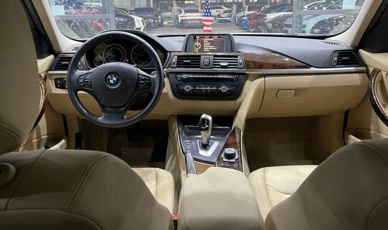 بي أم دبليو 320 FULL OPTIONS Exclusive 2.0L BMW 3 Series 320 2014