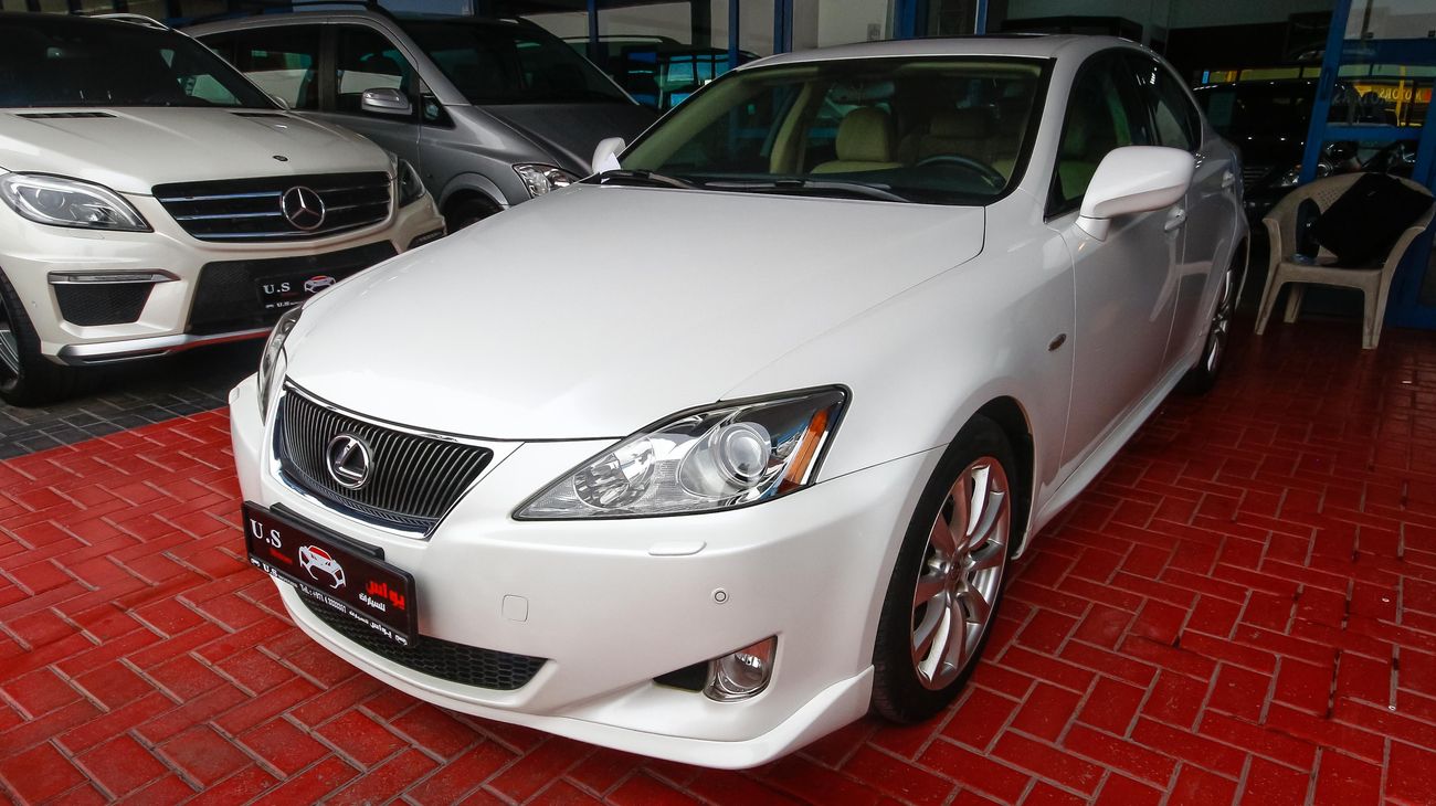 Lexus IS300