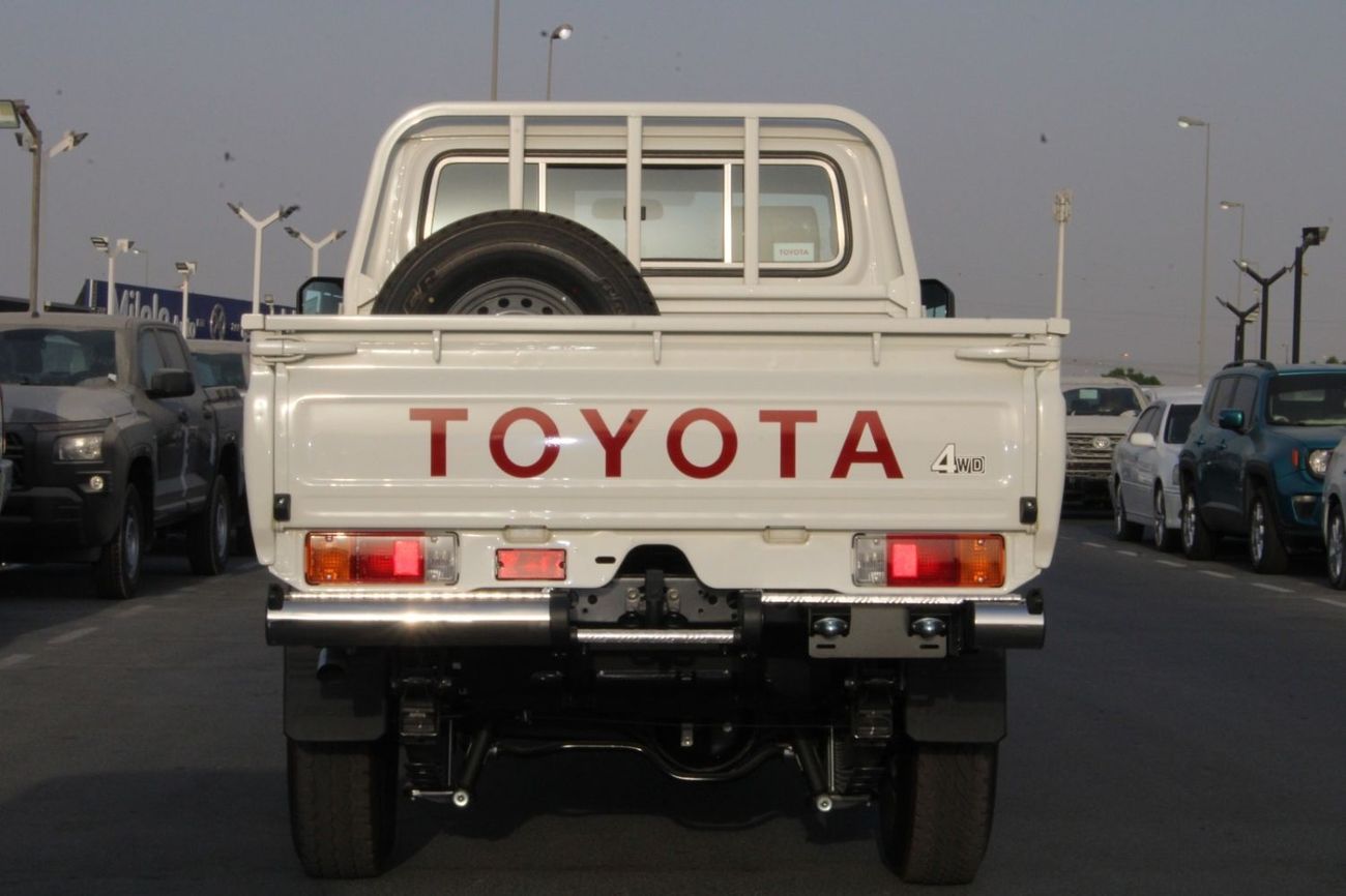 Toyota Land Cruiser Pick Up TOYOTA LANDCRUISER 79 2.8L DIESEL SINGLE CAB 4WD DL-E - AUTO