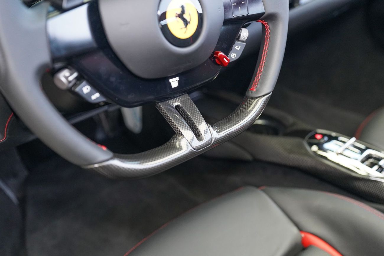 فيراري 296 GTS