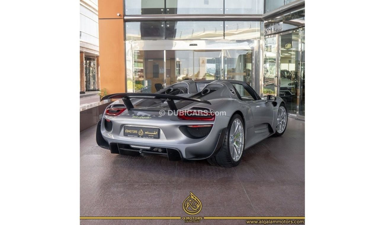 Porsche 918 Spyder Weissach Package