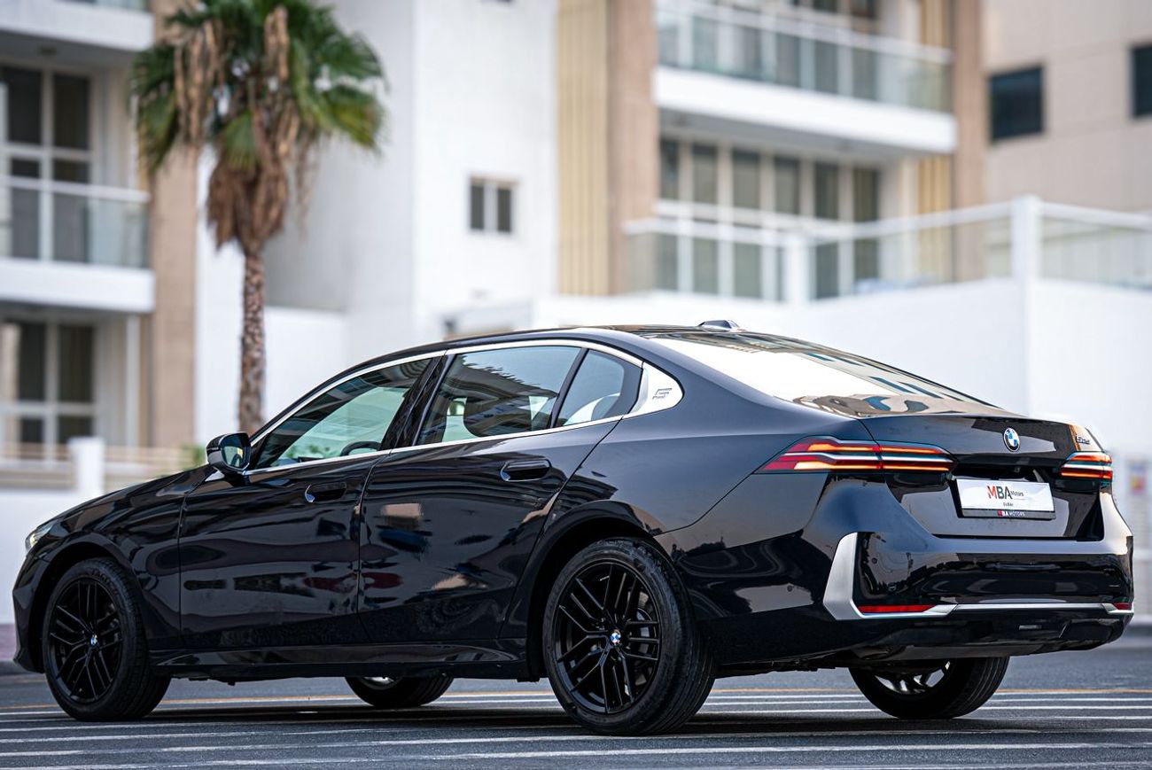 BMW 525i BMW 525i BLUE 2024