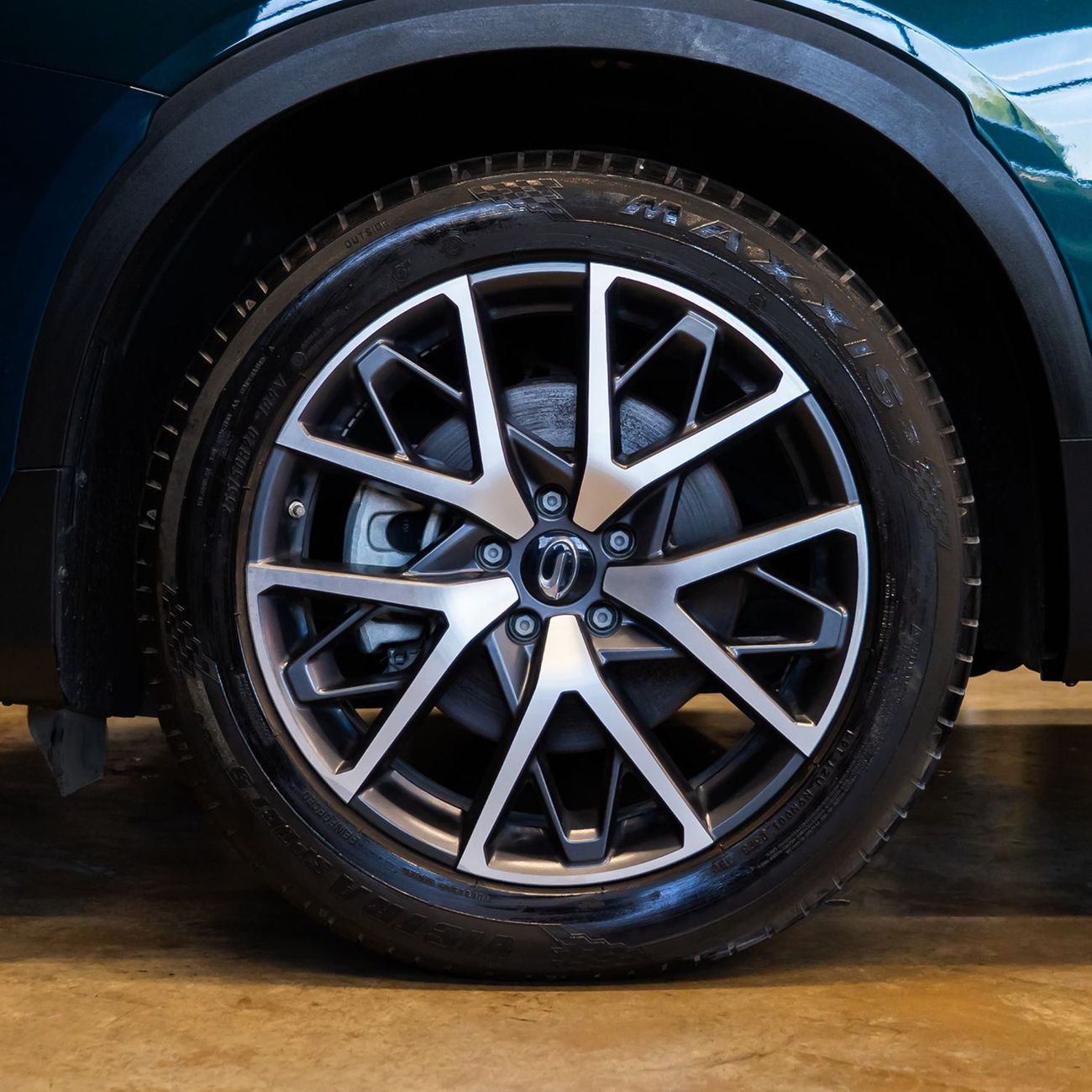 جي إي سي GS 8 2.0T GX (4WD) AED 1,379 pm • 0% Downpayment • GAC GS8 • Agency Warranty