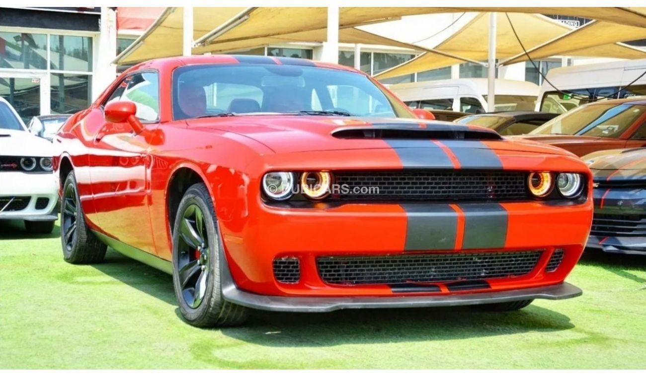 Dodge Challenger Challenger SXT V6 3.6L 2018/ Original AirBags/ SRT Kit/Leather Interior/Excellent Condition
