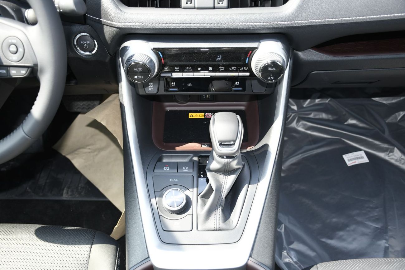 Toyota RAV4 2.5L HEV Limited Full Option GCC Japan inside Black ( Ready stock )