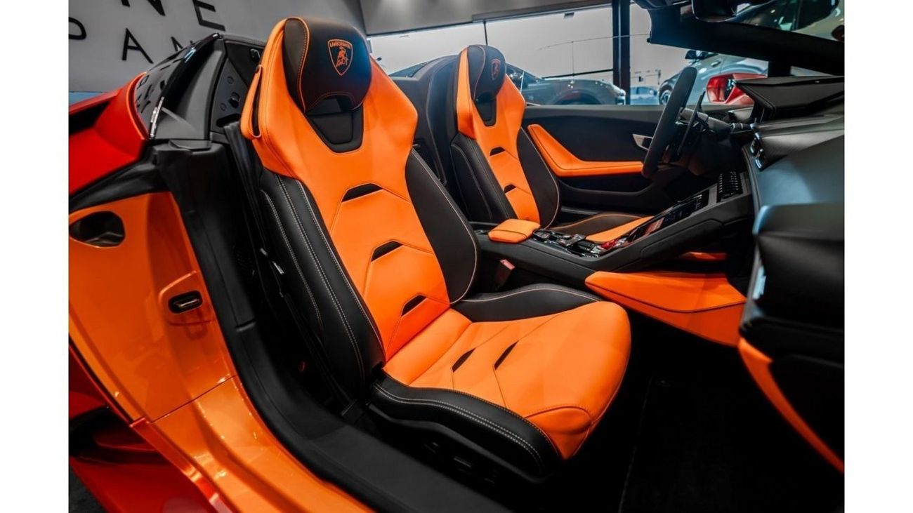 Lamborghini Huracan 2023 Lamborghini Huracan Evo Sypder, 2028 Lamborghini Warranty, 2026 Service Contract, Low KMs, GCC