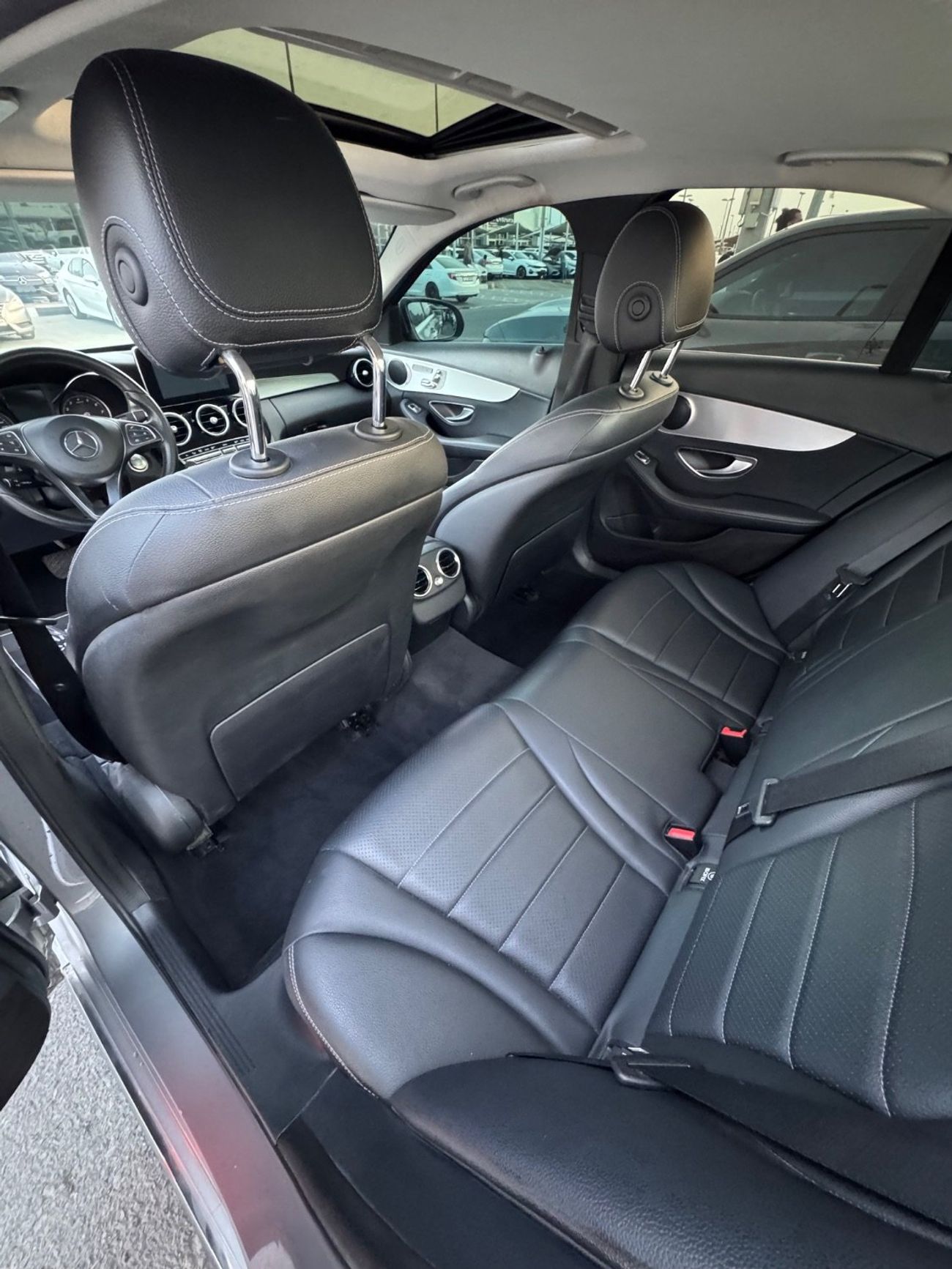 مرسيدس بنز C 200