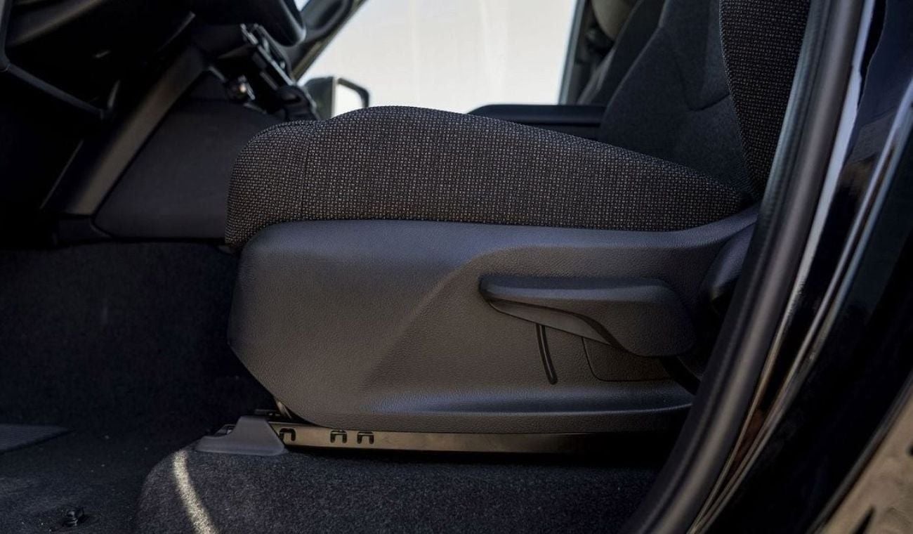 تويوتا برادو (LHD) TOYOTA PRADO 250 TXL 2.8D AT MY2025 - BLACK