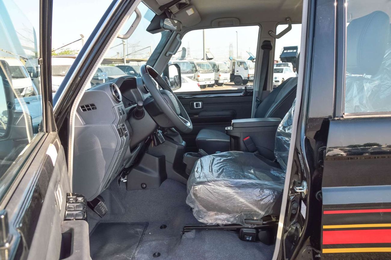 Toyota Land Cruiser 70 TOYOTA LAND CRUISER 76 2.8L 4WD SUV 2025 - BLACK