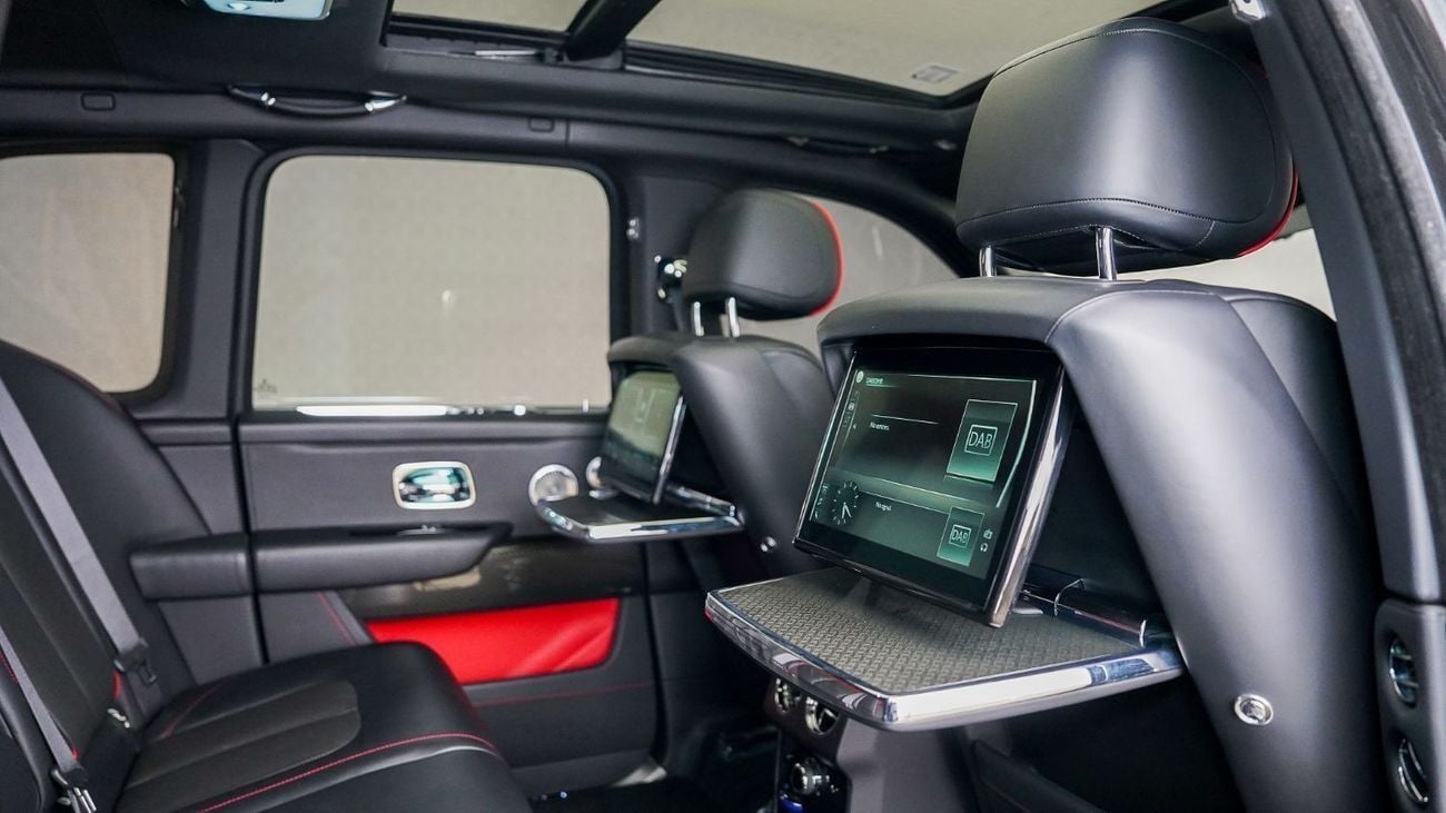 Rolls-Royce Cullinan Special Offer | AED 29,701 PM | Up to 3 Years Warranty Unlimited | Cullinan Black Badge Mansory Kit