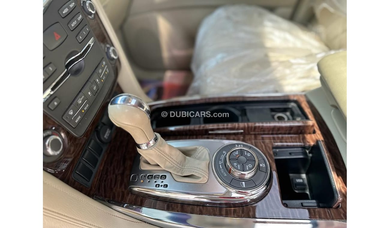 Nissan Patrol SE Platinum