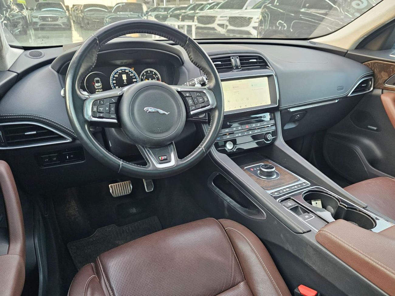 جاكوار F بيس S 3.0L (400 HP)