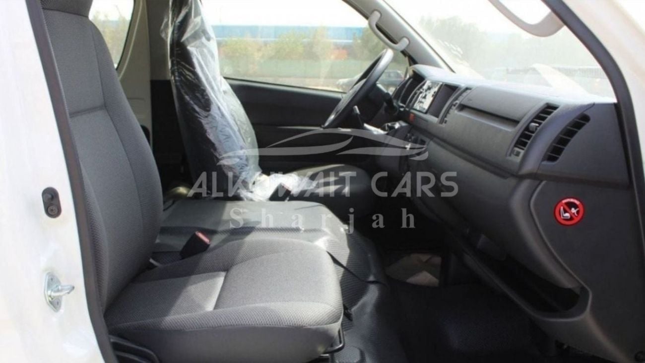 Toyota Hiace DLS - STD ROOF Toyota Hiace 2025