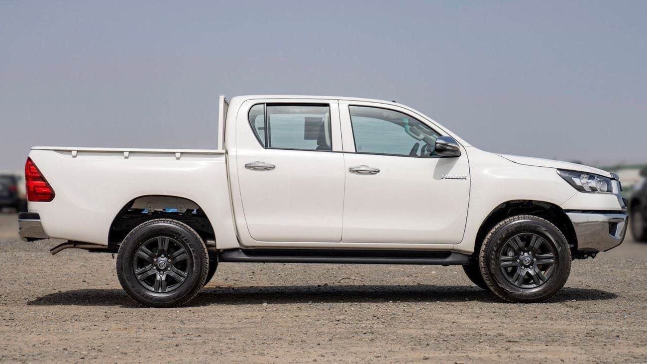 تويوتا هيلوكس GLX MID OPTION PETROL 2.7 AT