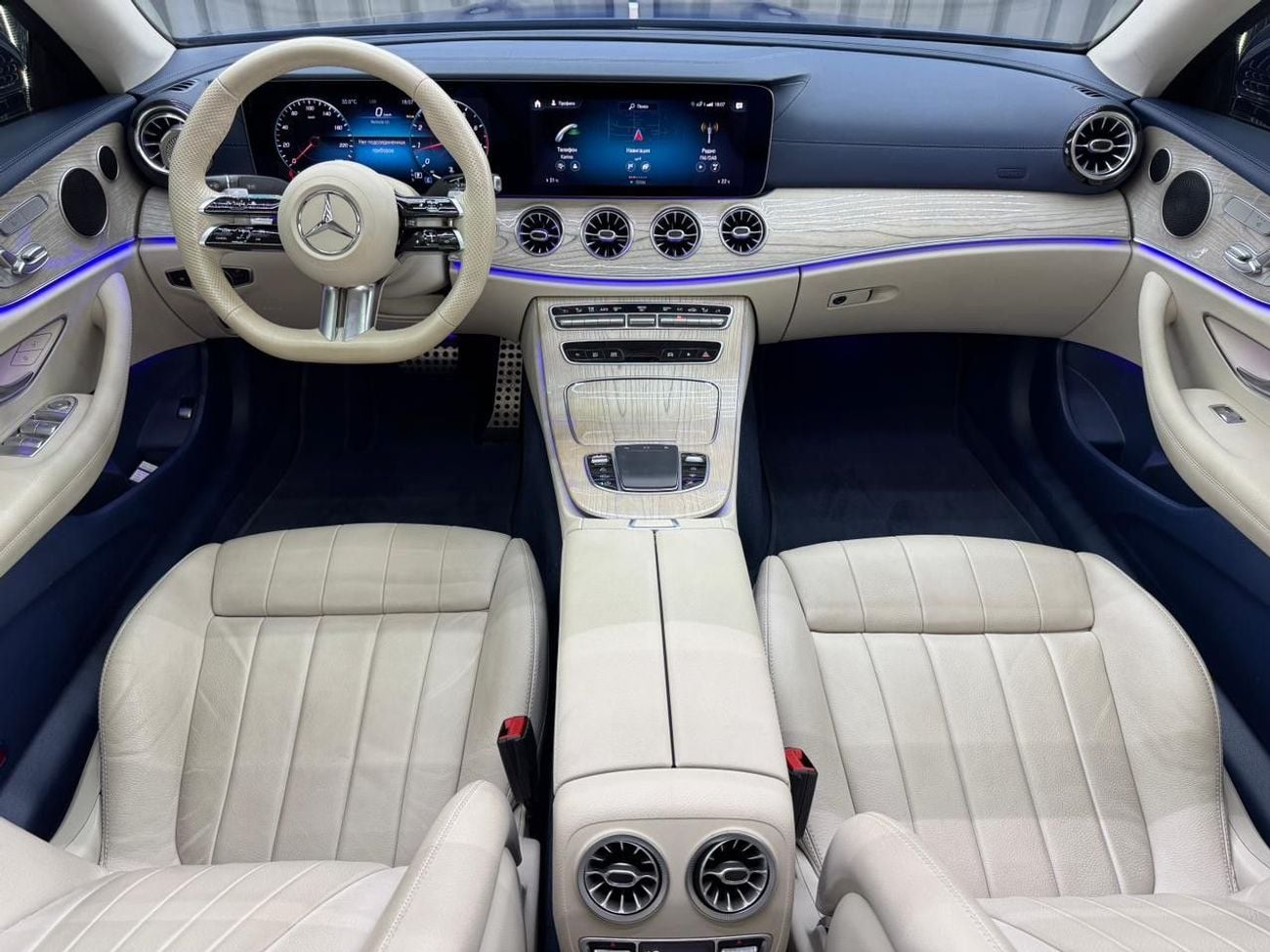 مرسيدس بنز E 200 كوبيه 2.0 L