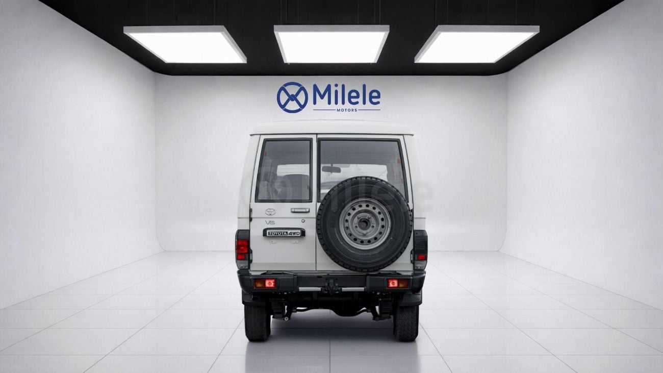 Toyota Land Cruiser 70 LC 78 HARDTOP 4.0L MT