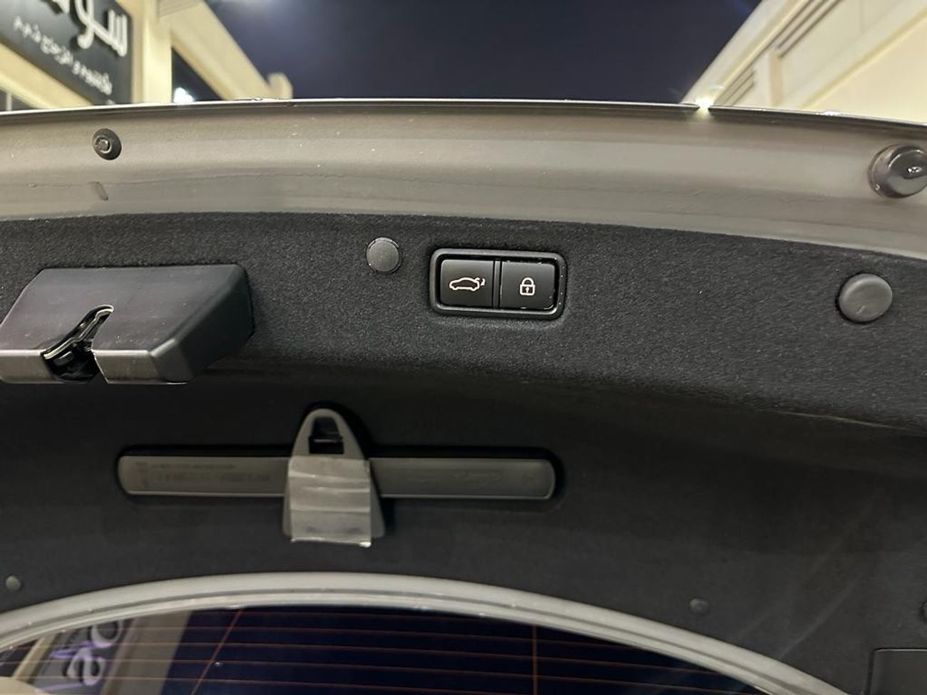 Hyundai Azera Hyundai Azera Hybrid, imported from Korea