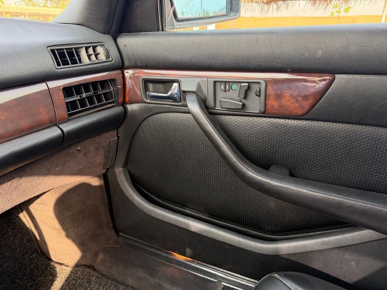 مرسيدس بنز 500 SEL